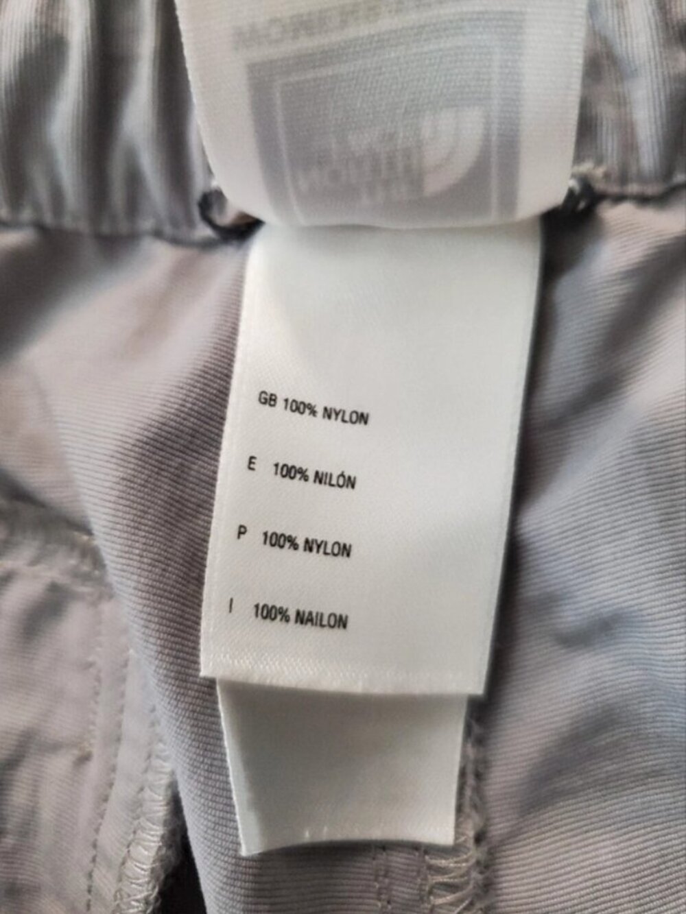 The North Face 5"" cargo hiking shorts M - Picture 4 of 9